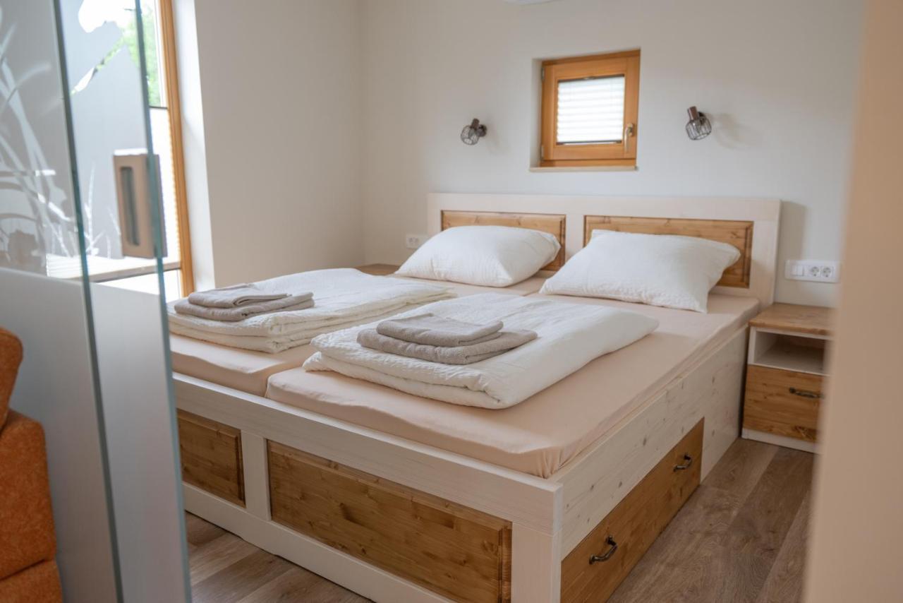 Holiday Home Virida, App Leopold III Ivancna Gorica Ngoại thất bức ảnh